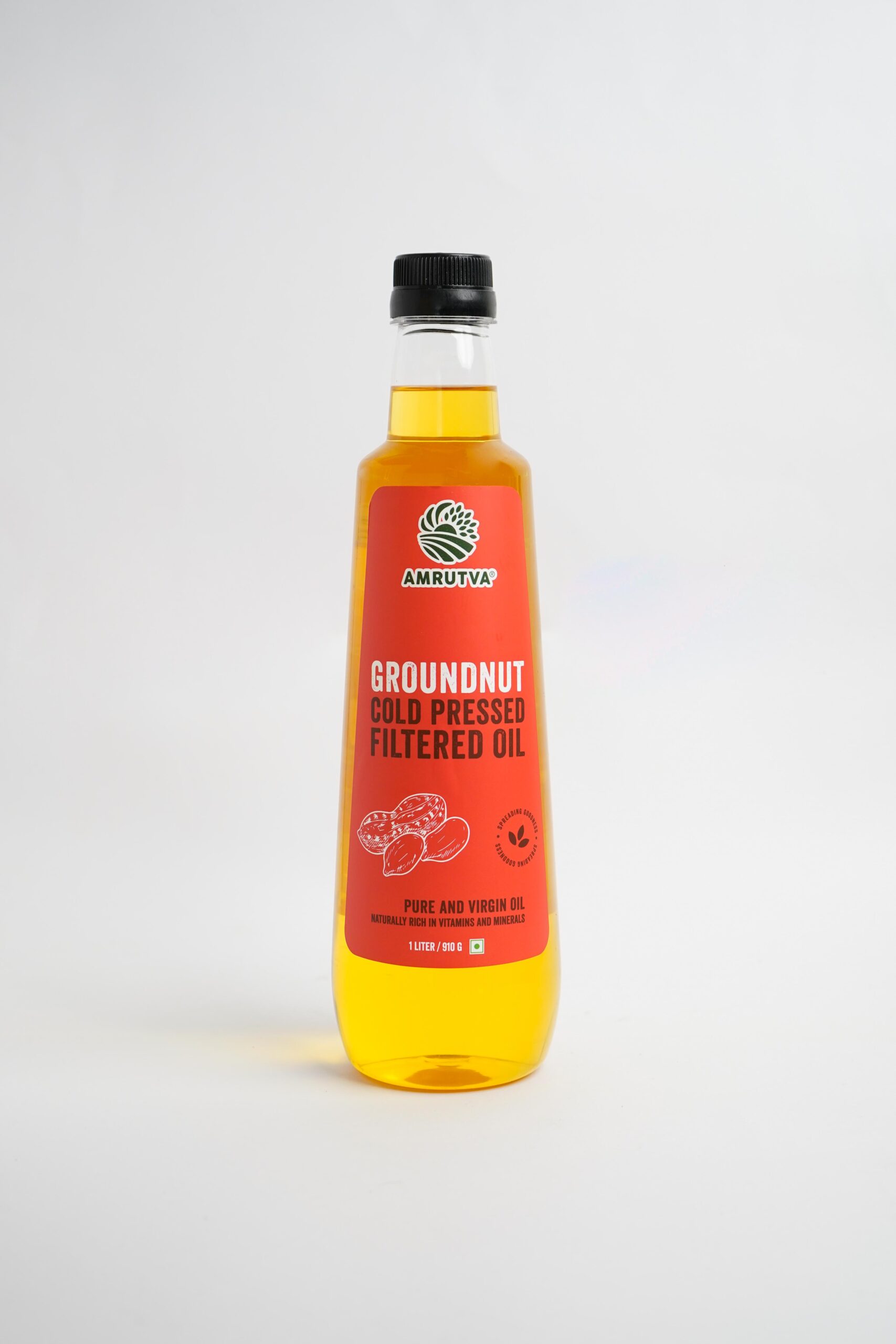 Amrutva Cold Pressed Groundnut Oil made with premium Indian peanuts using traditional wooden kolhus/chekku. This groundnut oil is 100% natural; pure; and perfect for cooking